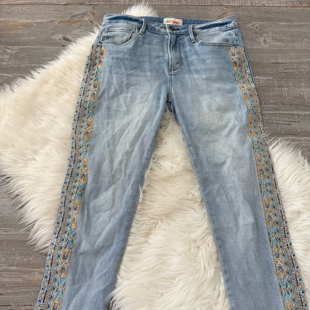 Driftwood Jackie Embroidered Jeans - Picture 4 of 6
